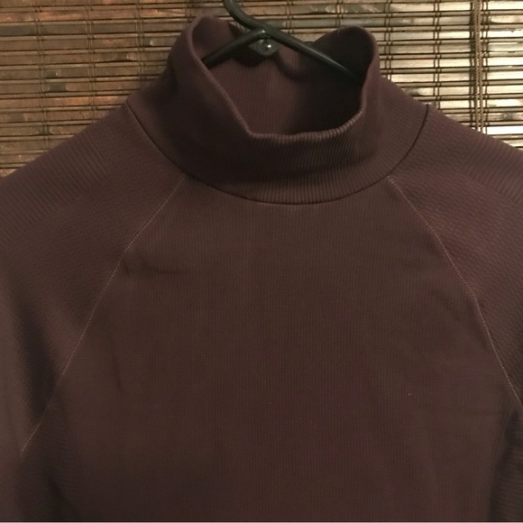 Athleta SIGNATURE RIB TURTLENECK - Picture 5 of 7